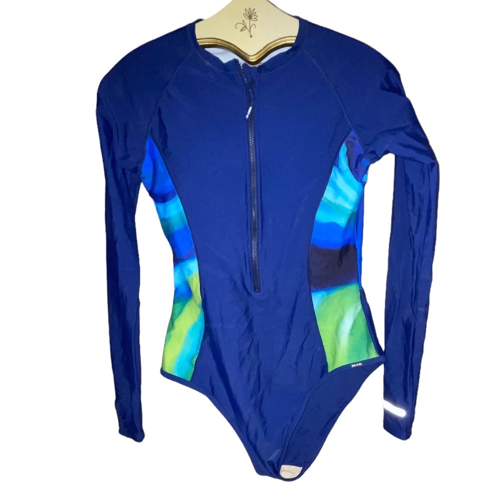 Active Long Sleeve Swim Rash guard NWOT
